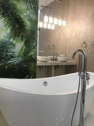 Апартаменты Deluxe apartment in Horodotska 33 Львов Апартаменты-46