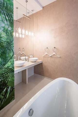 Апартаменты Deluxe apartment in Horodotska 33 Львов Апартаменты-89